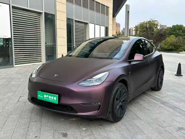 Фотография автомобиля — Tesla Model Y