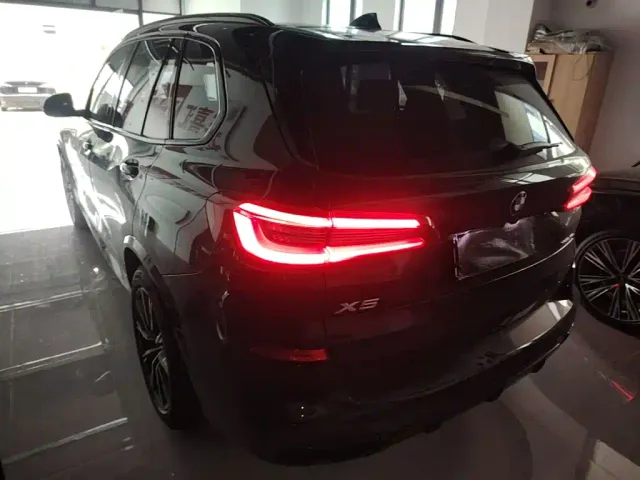 BMW X5 — Фото автомобиля 4