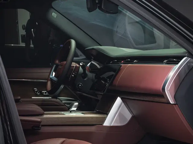 Land Rover Range Rover — Фото автомобиля 15