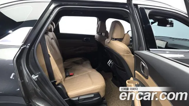 Kia Sorento Новый Sorento 4 поколение Бензин 2.5T 2WD — Фото автомобиля 11