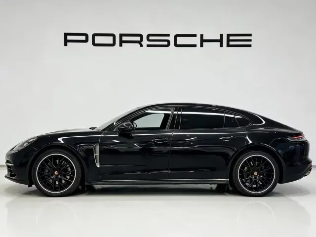 Porsche Panamera — Фото автомобиля 3