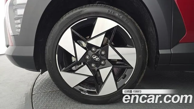 Hyundai Kona Kona (SX2) Бензин 1.6 турбо 2WD — Фото автомобиля 5