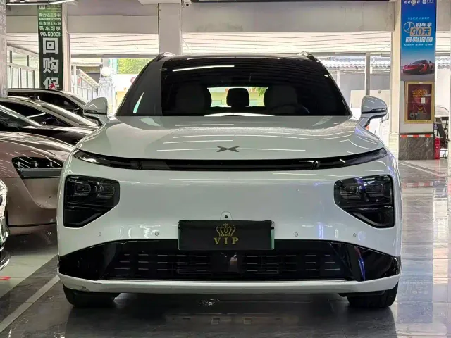 Xpeng G9 — Фото автомобиля 2