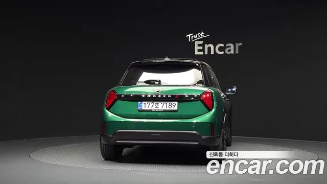 MINI Cooper 4th Gen — Фото автомобиля 4