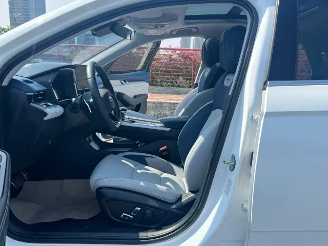 Geely Xingrui — Фото автомобиля 4