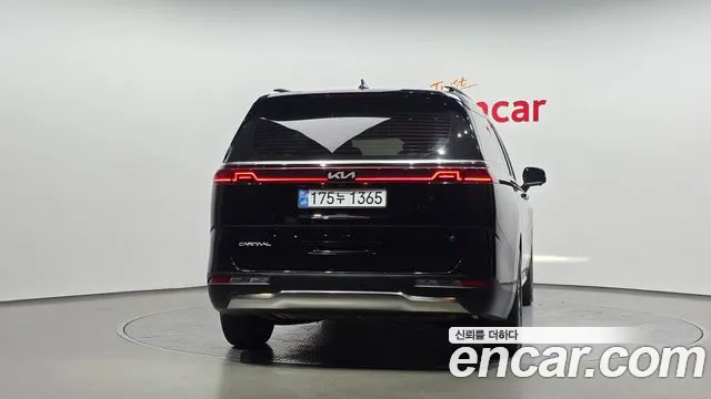 Kia Canival Carnival 4 поколение Бензин 7 мест Signature — Фото автомобиля 4
