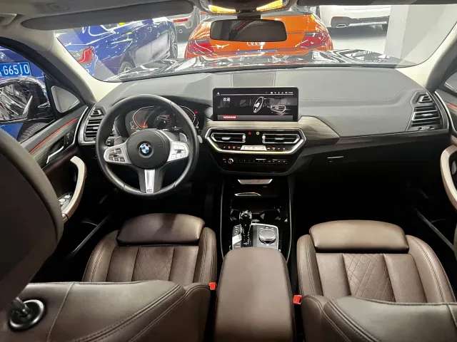 BMW X3 — Фото автомобиля 2