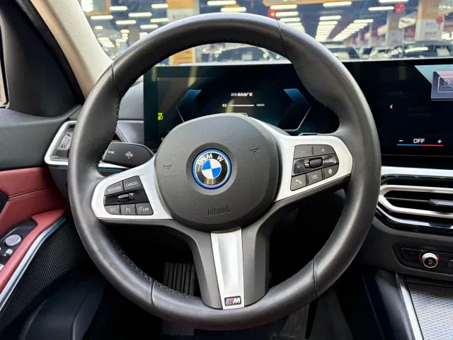 BMW i3 — Фото автомобиля 14
