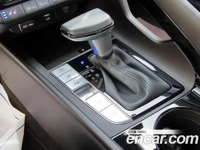 Hyundai Avante CN7 — Фото автомобиля 10