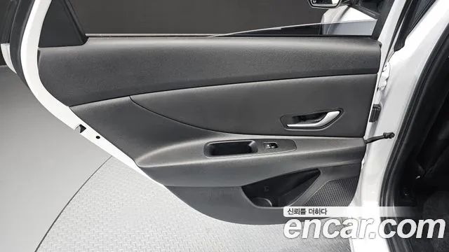 Hyundai Avante CN7 — Фото автомобиля 14
