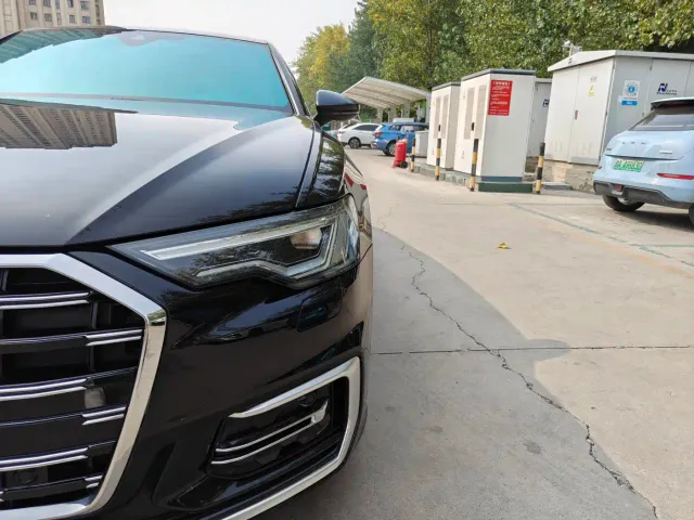 Audi A6L — Фото автомобиля 9