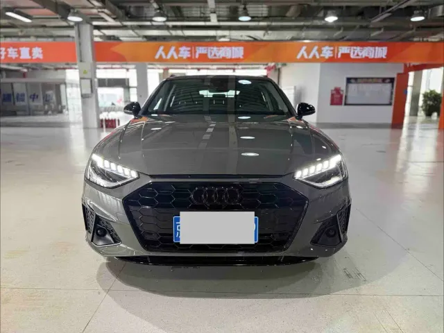 Audi A4 — Фото автомобиля 2