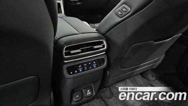 Genesis GV80 3.5T Бензин AWD — Фото автомобиля 18