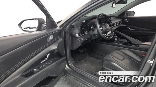 Hyundai Avante CN7 — Фото автомобиля 15