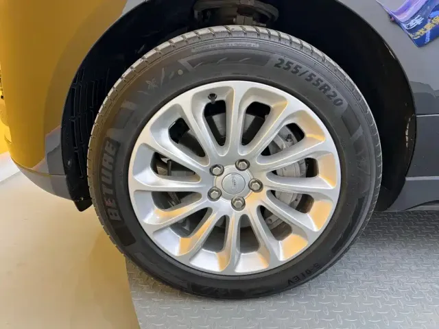 Land Rover Range Rover — Фото автомобиля 9