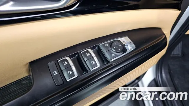 Kia Canival Carnival 4 поколение 9 мест Prestige — Фото автомобиля 18