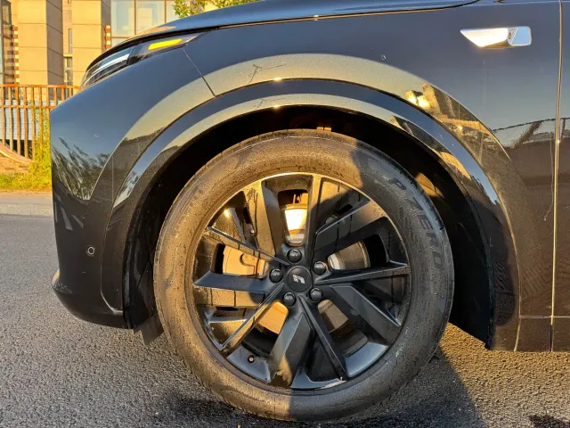 Li Auto L7 — Фото автомобиля 5