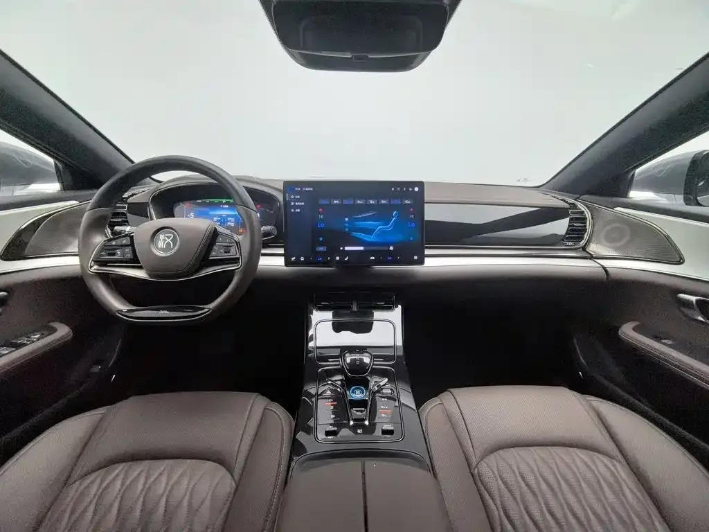 BYD Han 2024 DM-i Glory Edition 121KM Elite — Фото автомобиля 5