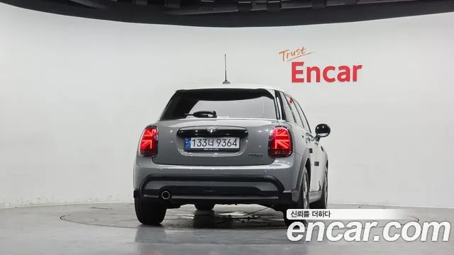 MINI Cooper — Фото автомобиля 4