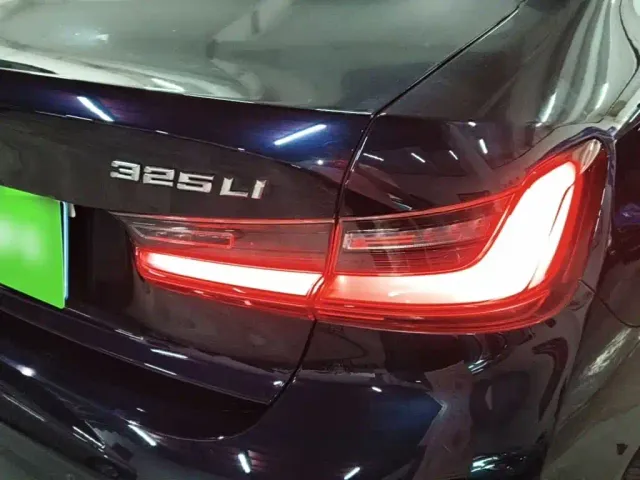 BMW 3 Series — Фото автомобиля 7