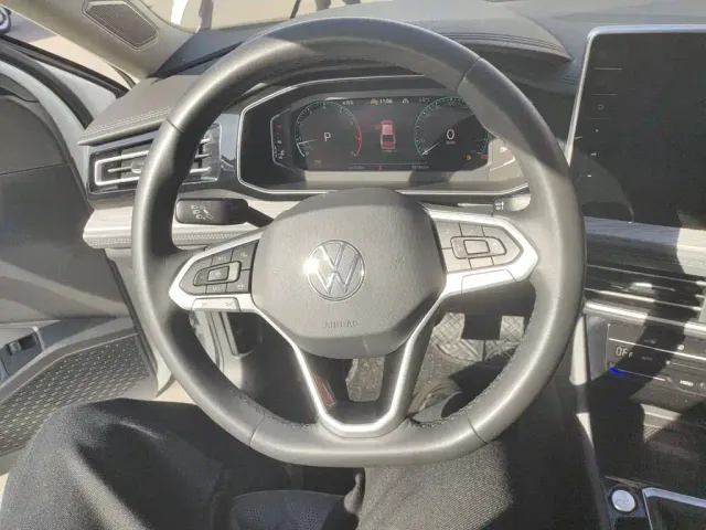 Volkswagen Sagitar — Фото автомобиля 7