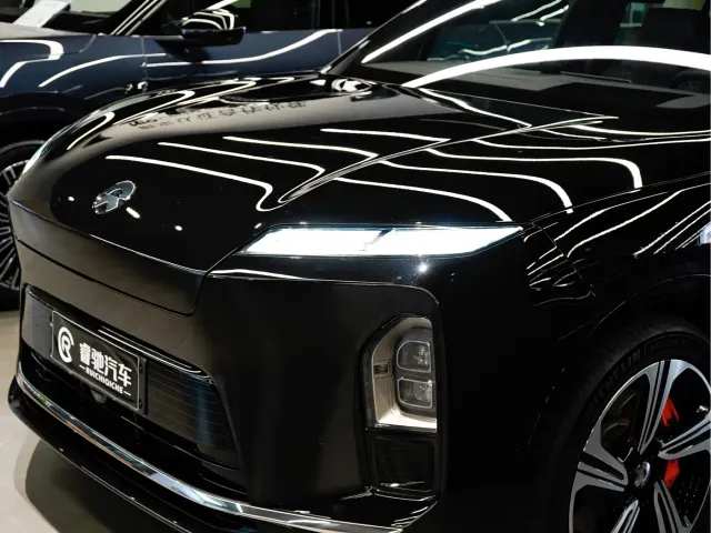 Nio ES8 — Фото автомобиля 6
