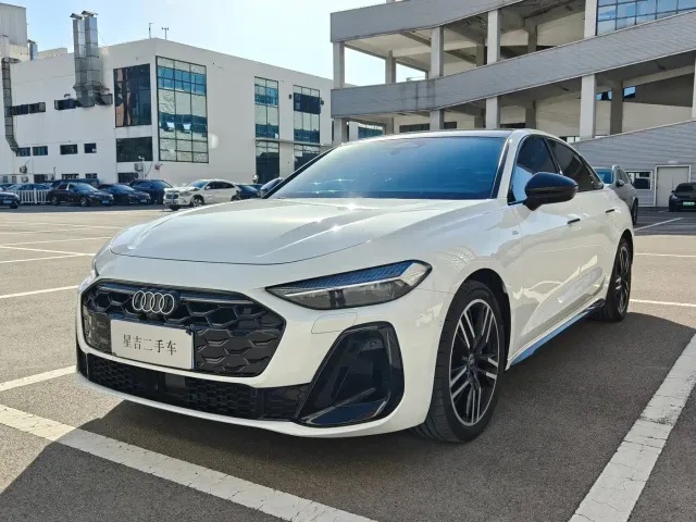 Фотография автомобиля — Audi A5L