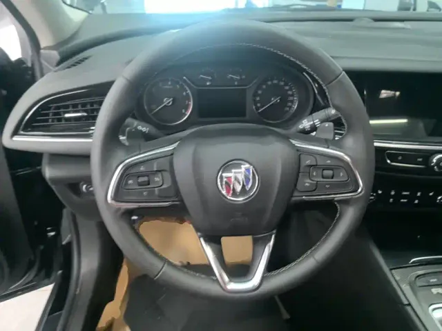 Buick Regal — Фото автомобиля 10