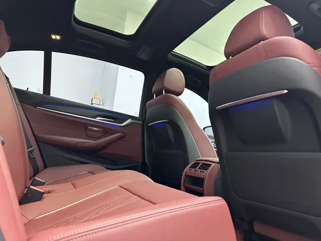 BMW 5 Series — Фото автомобиля 16