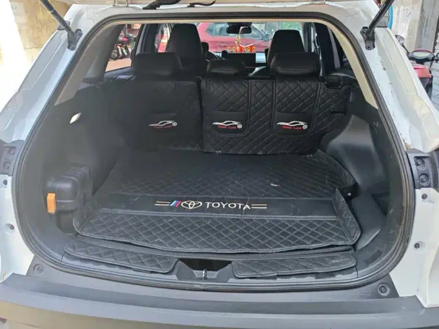 Toyota Corolla Cross — Фото автомобиля 4