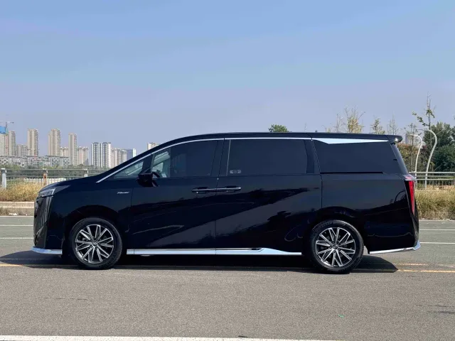 GAC Trumpchi M8 — Фото автомобиля 4