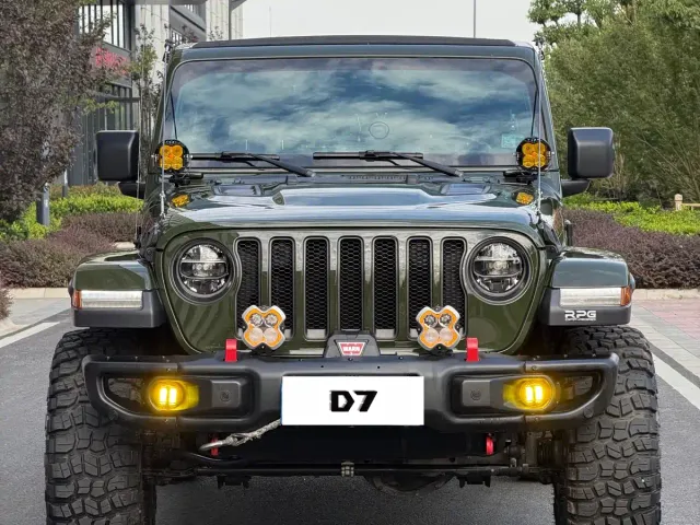 Jeep Wrangler — Фото автомобиля 3