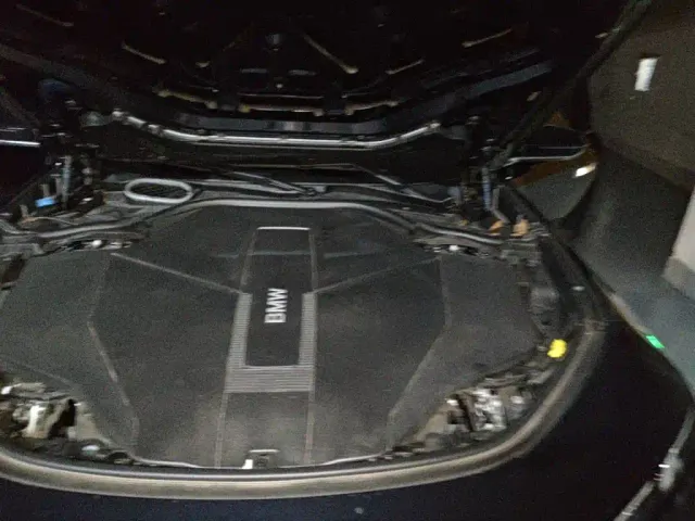 BMW i7 — Фото автомобиля 19