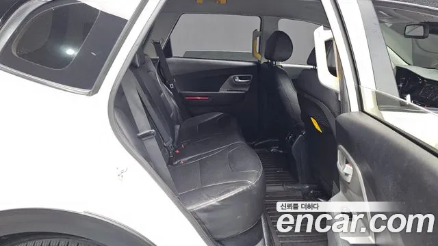 Kia Niro — Фото автомобиля 11