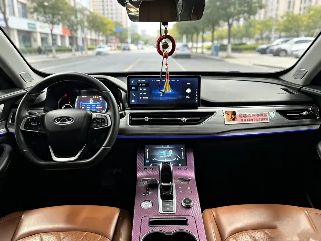 Chery Tiggo 8 — Фото автомобиля 9