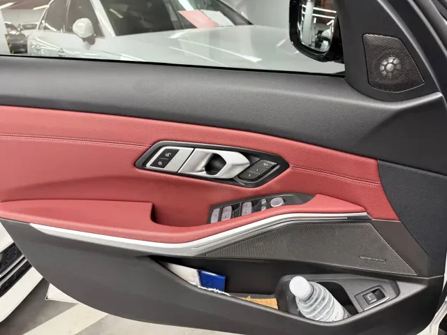BMW 3 Series — Фото автомобиля 4
