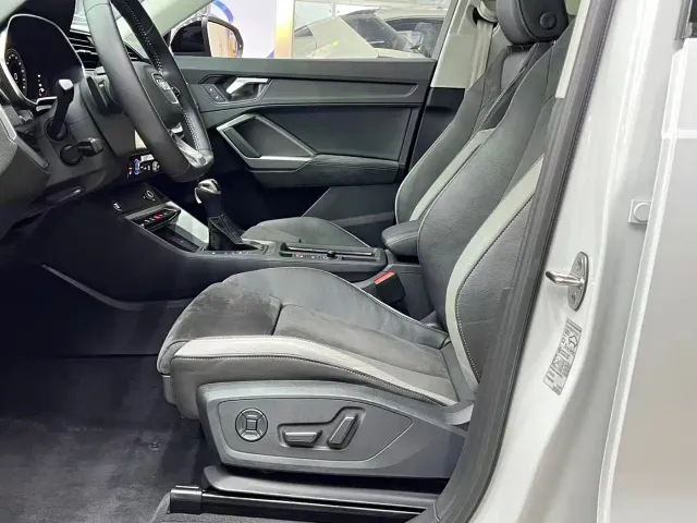 Audi Q3 — Фото автомобиля 14
