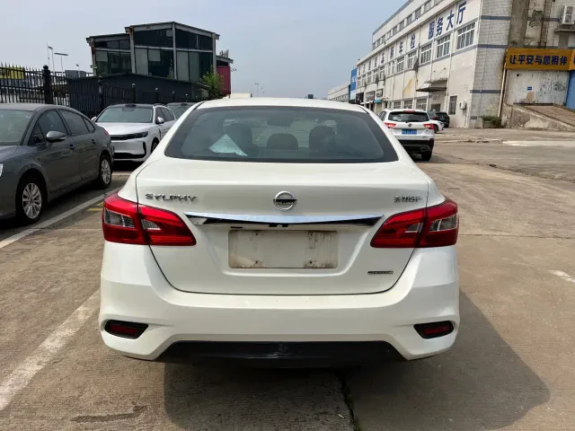 Nissan Sylphy — Фото автомобиля 11