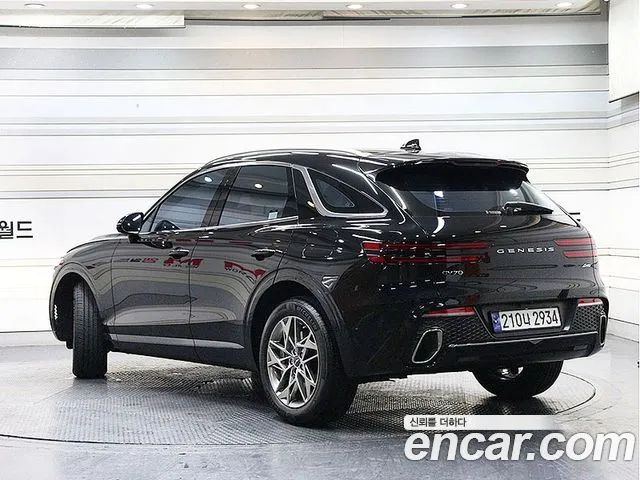 Genesis GV70 — Фото автомобиля 3