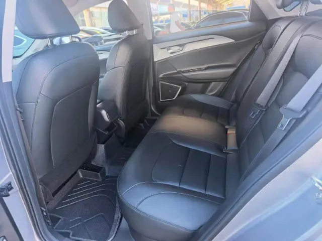 Geely Geometry A — Фото автомобиля 6