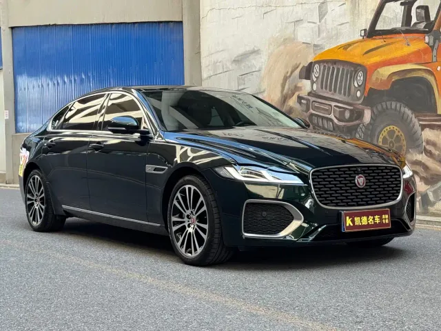 Jaguar XFL — Фото автомобиля 3