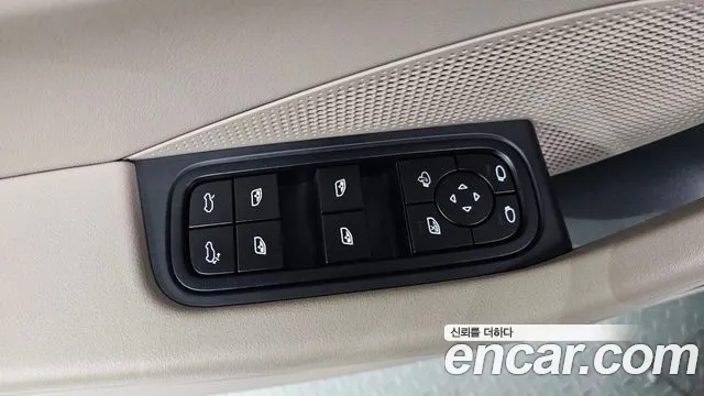 Porsche Macan — Фото автомобиля 19