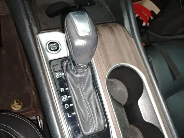 Nissan Teana — Фото автомобиля 13