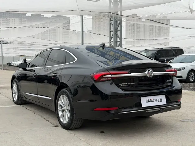 Buick LaCrosse — Фото автомобиля 6