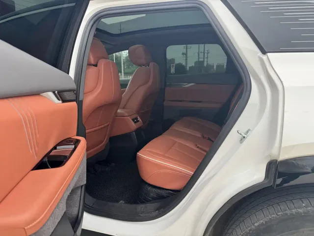Cadillac Optiq — Фото автомобиля 6
