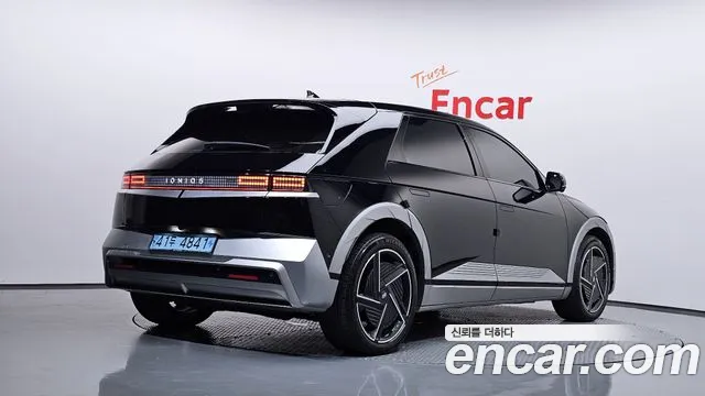 Hyundai Ioniq 5 — Фото автомобиля 2