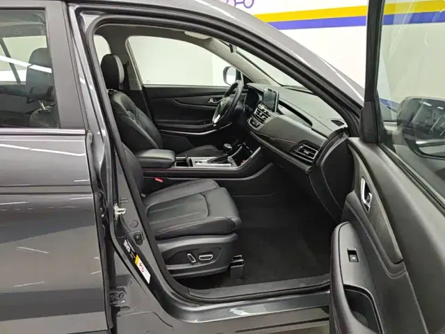 Changan CS75 — Фото автомобиля 8