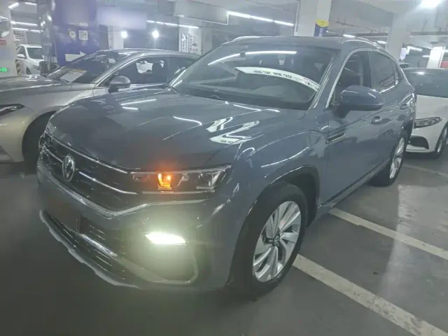 Фотография автомобиля — Volkswagen Tayron X