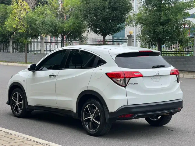 Honda Vezel — Фото автомобиля 13