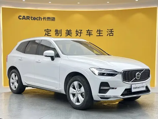 Volvo XC60 — Фото автомобиля 2